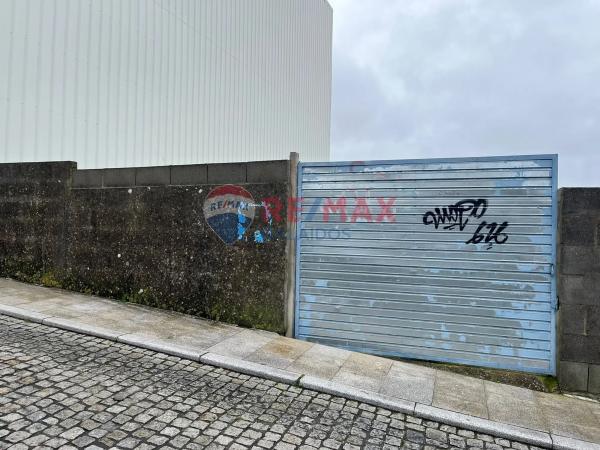 Terreno en Mariano Ordoñez, 12