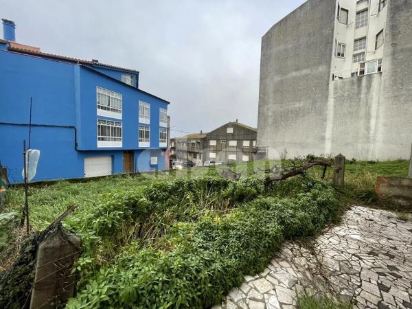 Terreno en calle o Rosal