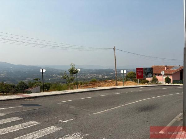 Terreno en carretera Circunvalación