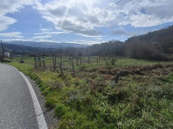 Terreno en As Neves