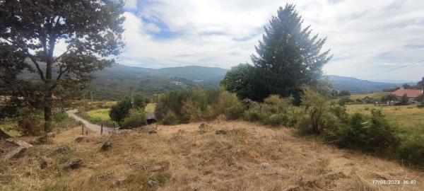 Terreno en Loureiros-Os Peixuntos