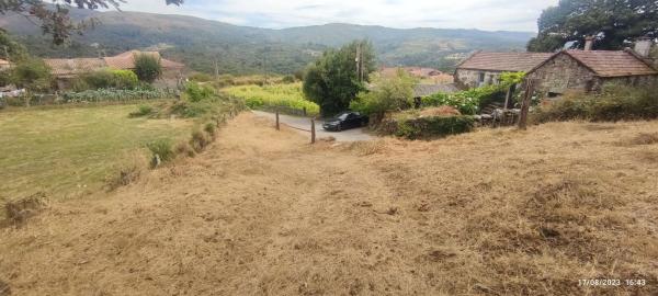 Terreno en Loureiros-Os Peixuntos