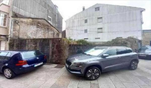 Terreno en plaza das Arbores