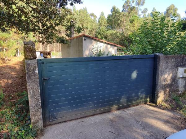 Terreno en camino Anllada carretera Cuntis La