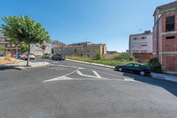 Terreno en calle Xazmins s/n