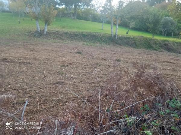 Terreno en Lgar Iglesia, Sta. Xusta s/n Sinnumero