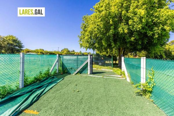Terreno en calle Curres Alada
