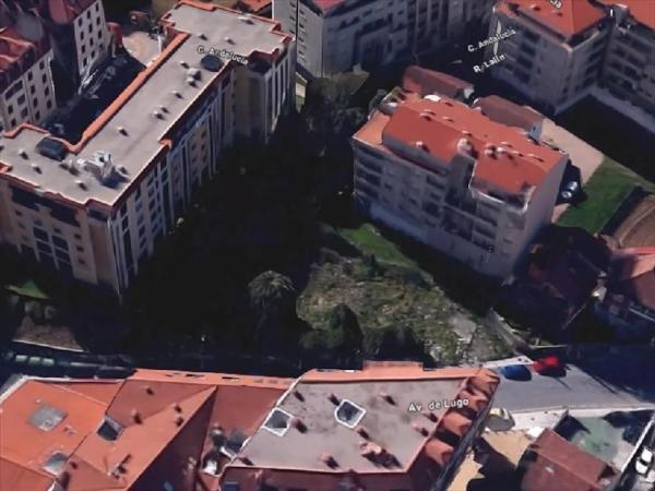 Terreno en avenida de Lugo, 10