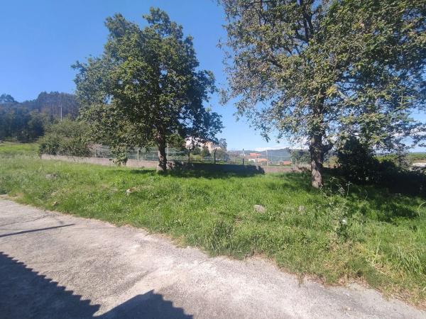 Terreno en calle Cimadevila s/n