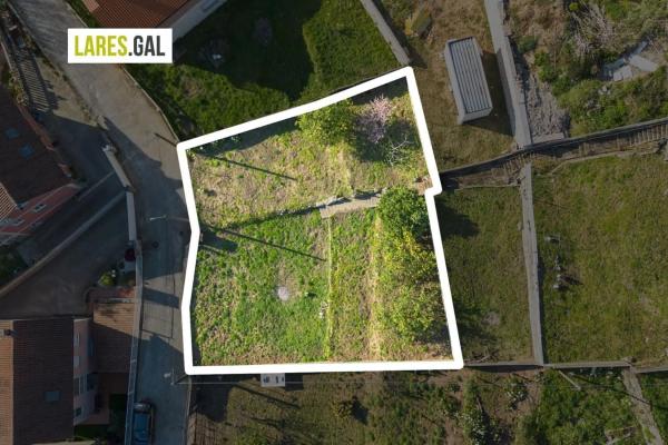 Terreno en Barrio Lg. o Broullón