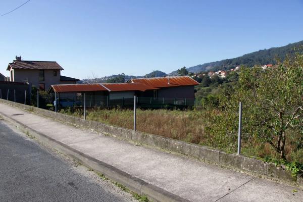 Terreno en Couso (Meira), 39