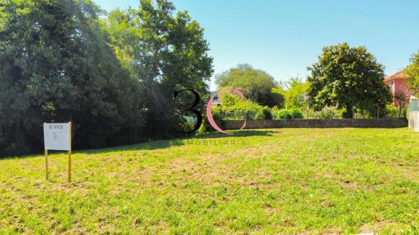 Terreno en calle da Granxa do Tobal