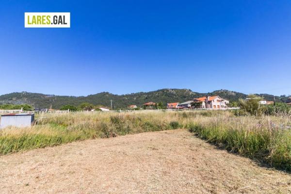 Terreno en avenida José Novas