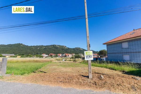 Terreno en avenida José Novas