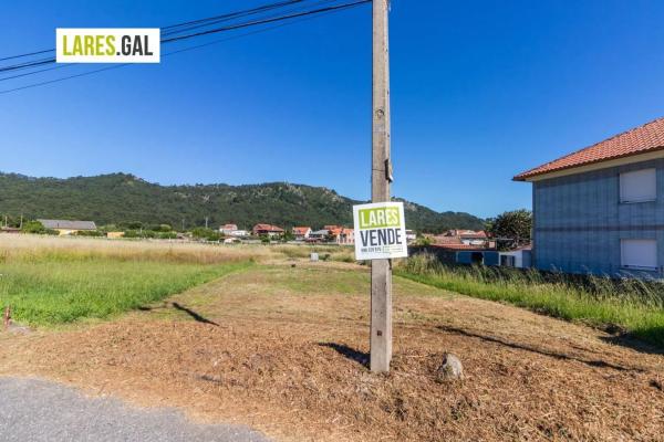 Terreno en avenida José Novas