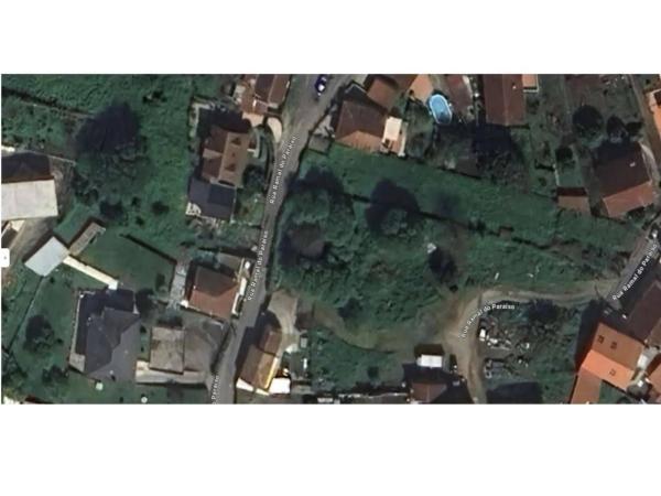 Terreno en calle Cimadevila