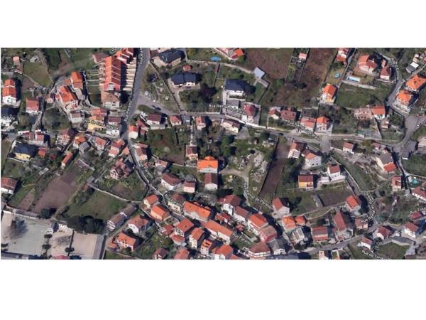 Terreno en calle Cimadevila