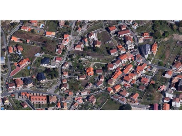 Terreno en calle Cimadevila