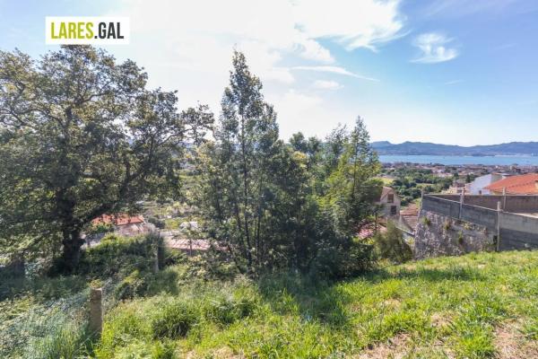 Terreno en calle de Ourelo