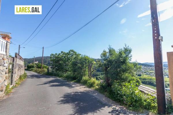 Terreno en calle de Ourelo