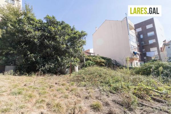 Terreno en avenida Moaña