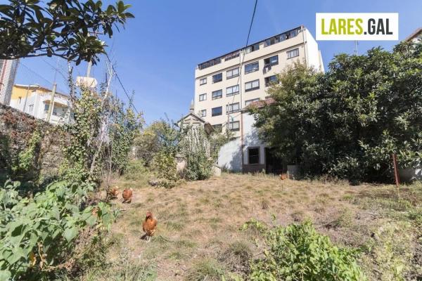 Terreno en avenida Moaña