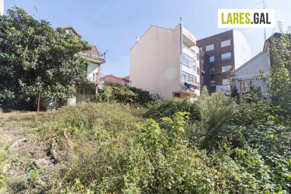 Terreno en avenida Moaña
