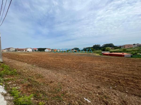 Terreno en calle Nova de Arriba