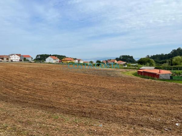 Terreno en calle Nova de Arriba