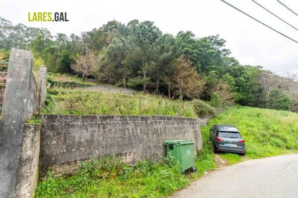 Terreno en calle de Ourelo