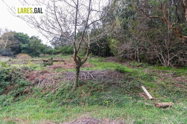 Terreno en calle de Ourelo