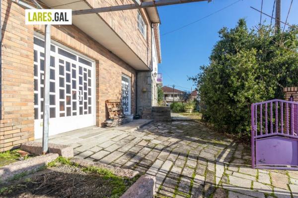 Terreno en avenida de Cangas