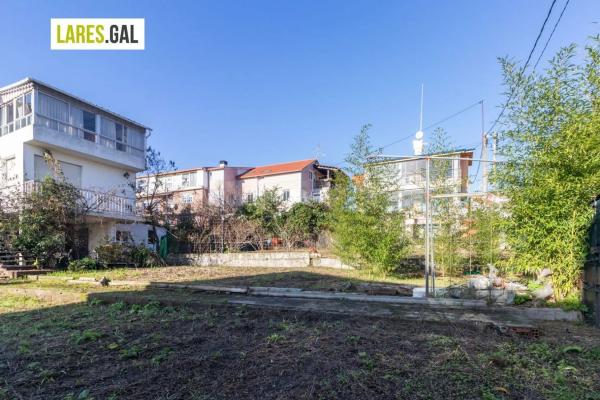 Terreno en avenida de Cangas