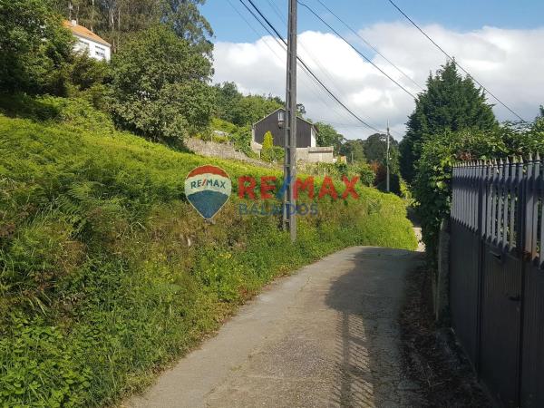Terreno en lugar a Portela