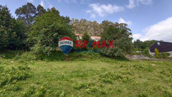 Terreno en lugar a Portela