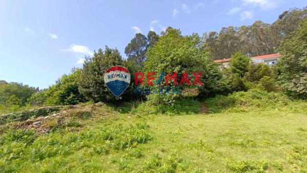 Terreno en lugar a Portela