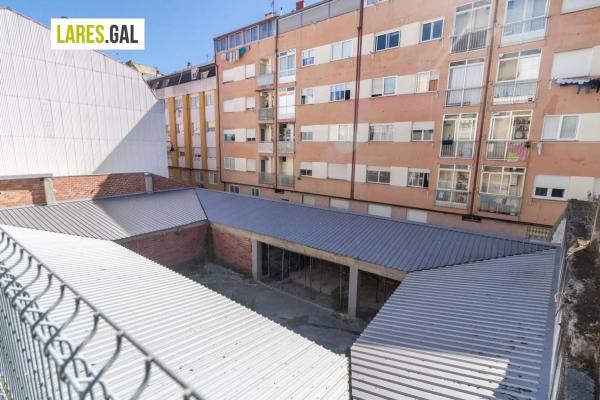 Terreno en calle de Seixo