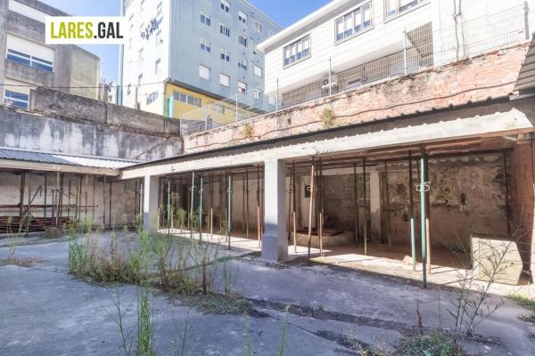 Terreno en calle de Seixo