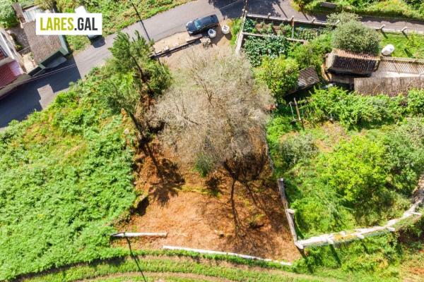 Terreno en calle Chamiceira