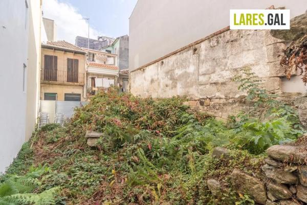 Terreno en calle Nova