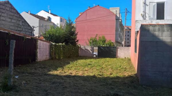 Terreno en calle Merlo, 6