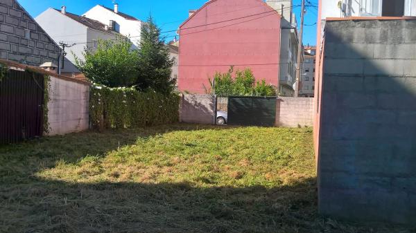 Terreno en calle Merlo, 6