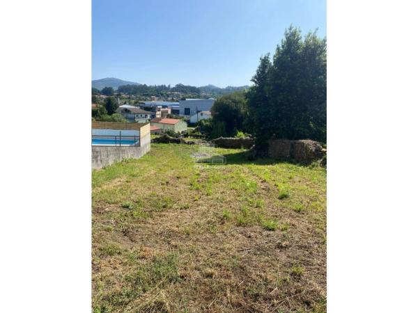 Terreno en calle Quinteiro de Perron