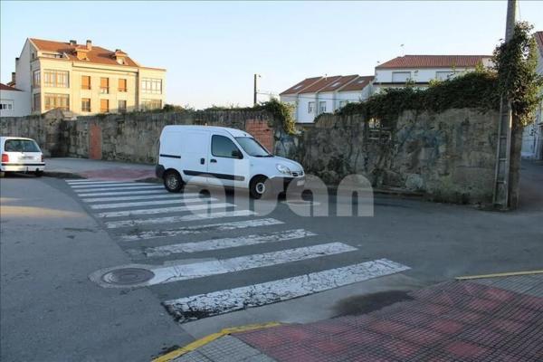 Terreno en paseo o Cantiño