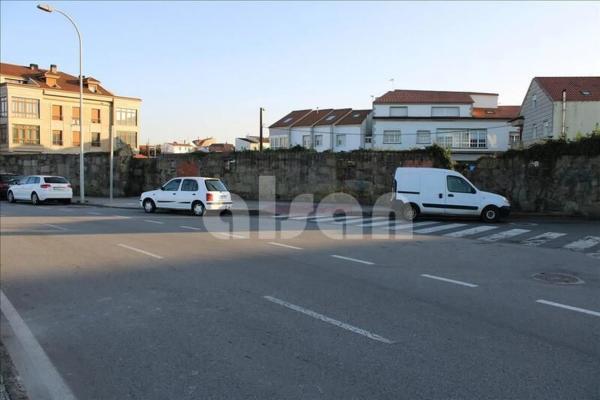 Terreno en paseo o Cantiño