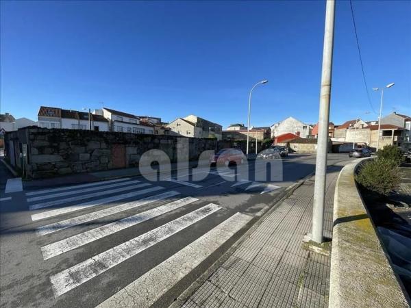 Terreno en paseo o Cantiño