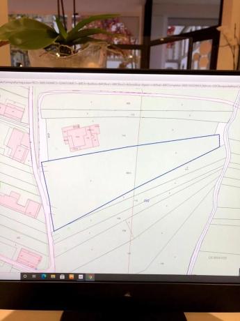 Terreno en calle Tombelo, 33