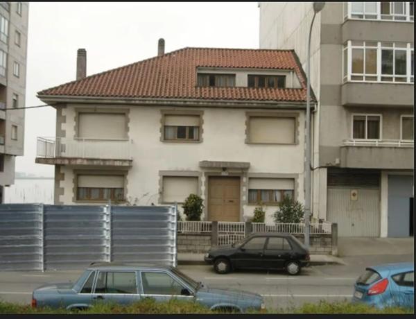 Terreno en avenida Rosalía de Castro