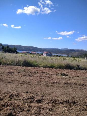 Terreno en calle Bamio