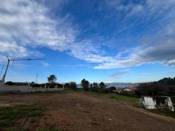 Terreno en calle Feal